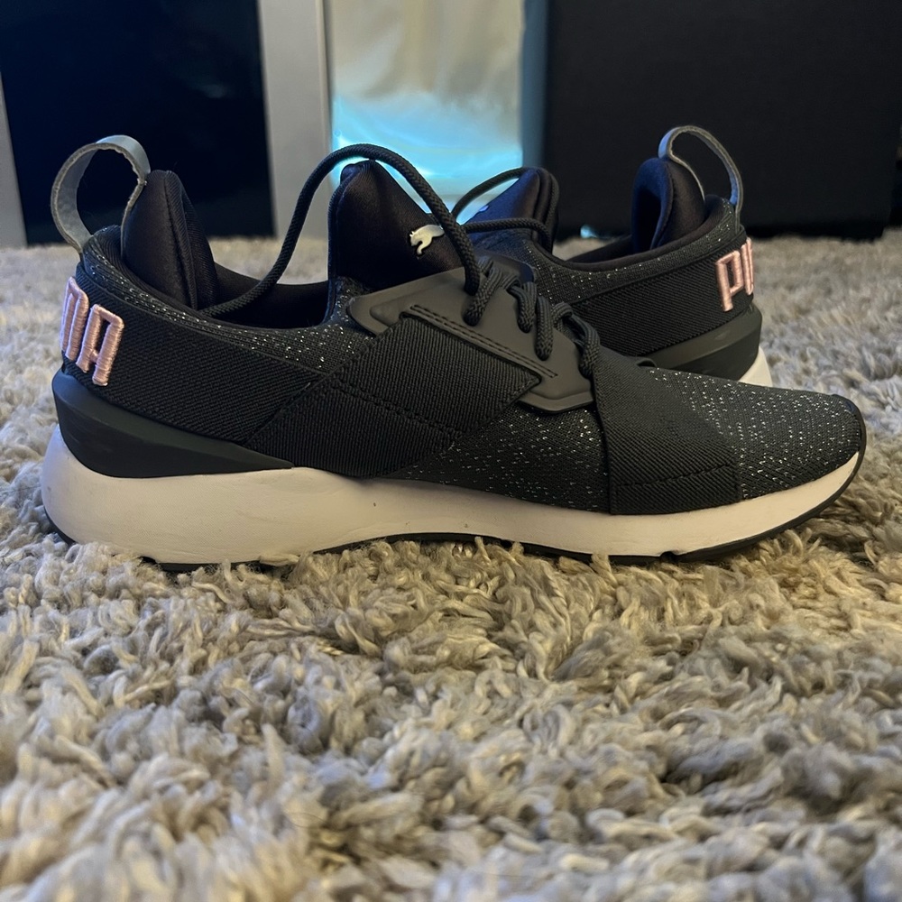 Pumas - Picture 3 of 3